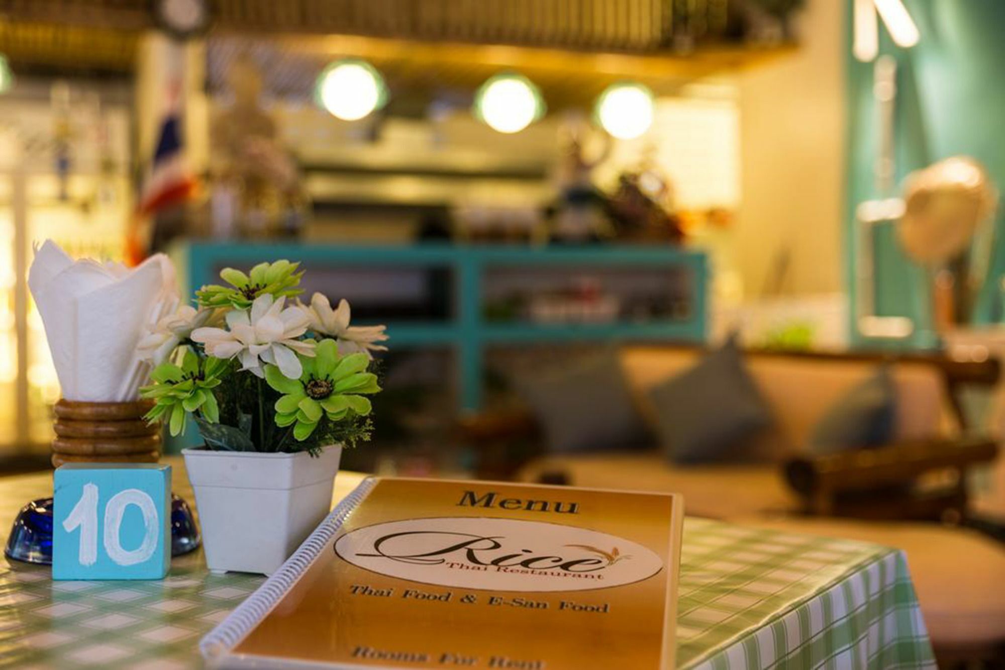 Rice Rooms And Restaurant Ката-Бич Экстерьер фото